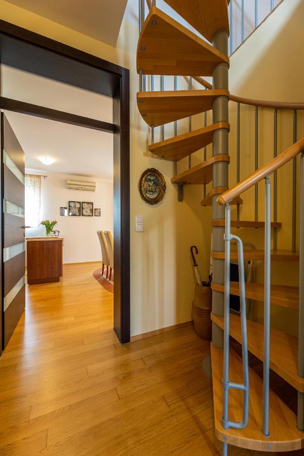 Golden Hope 4+1 Apartment Krk Krk Town Zewnętrze zdjęcie