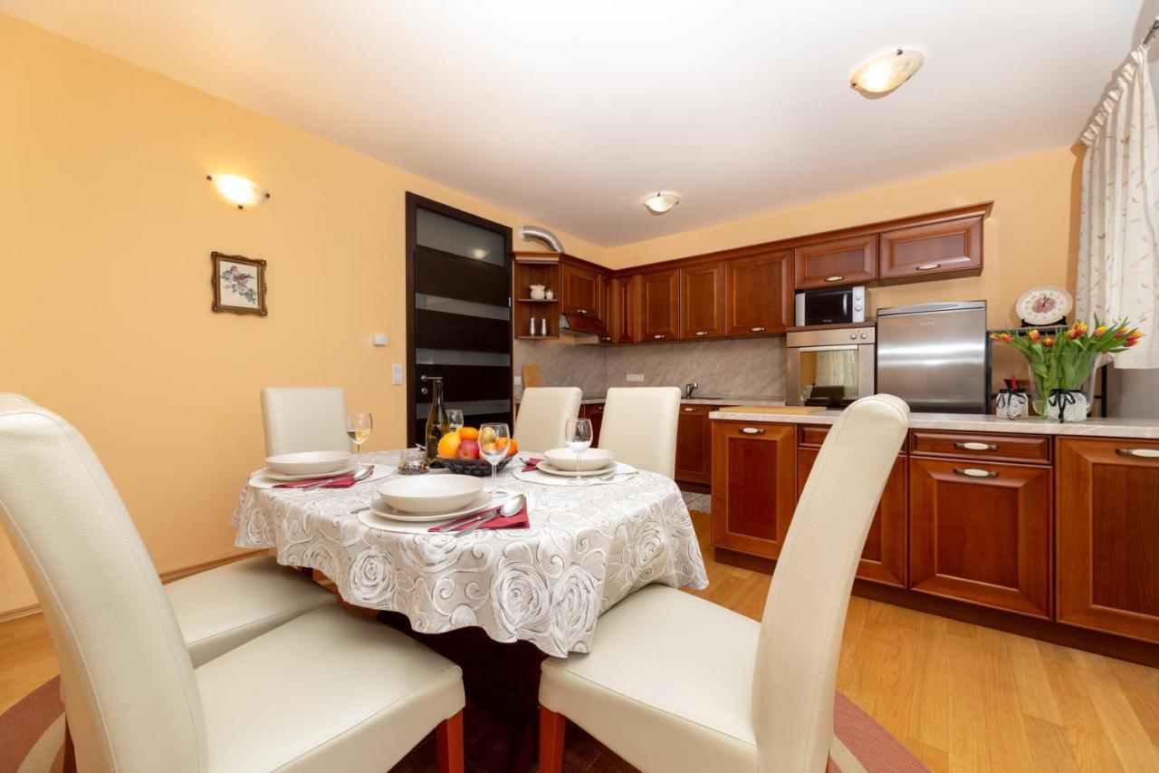 Golden Hope 4+1 Apartment Krk Krk Town Zewnętrze zdjęcie